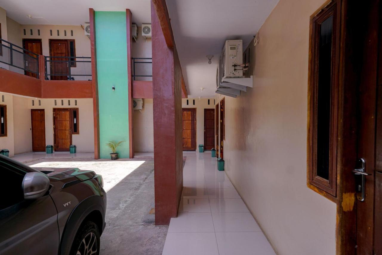 فندق Reddoorz Syariah Near Bukit Teletubbies Padangsidempuan المظهر الخارجي الصورة